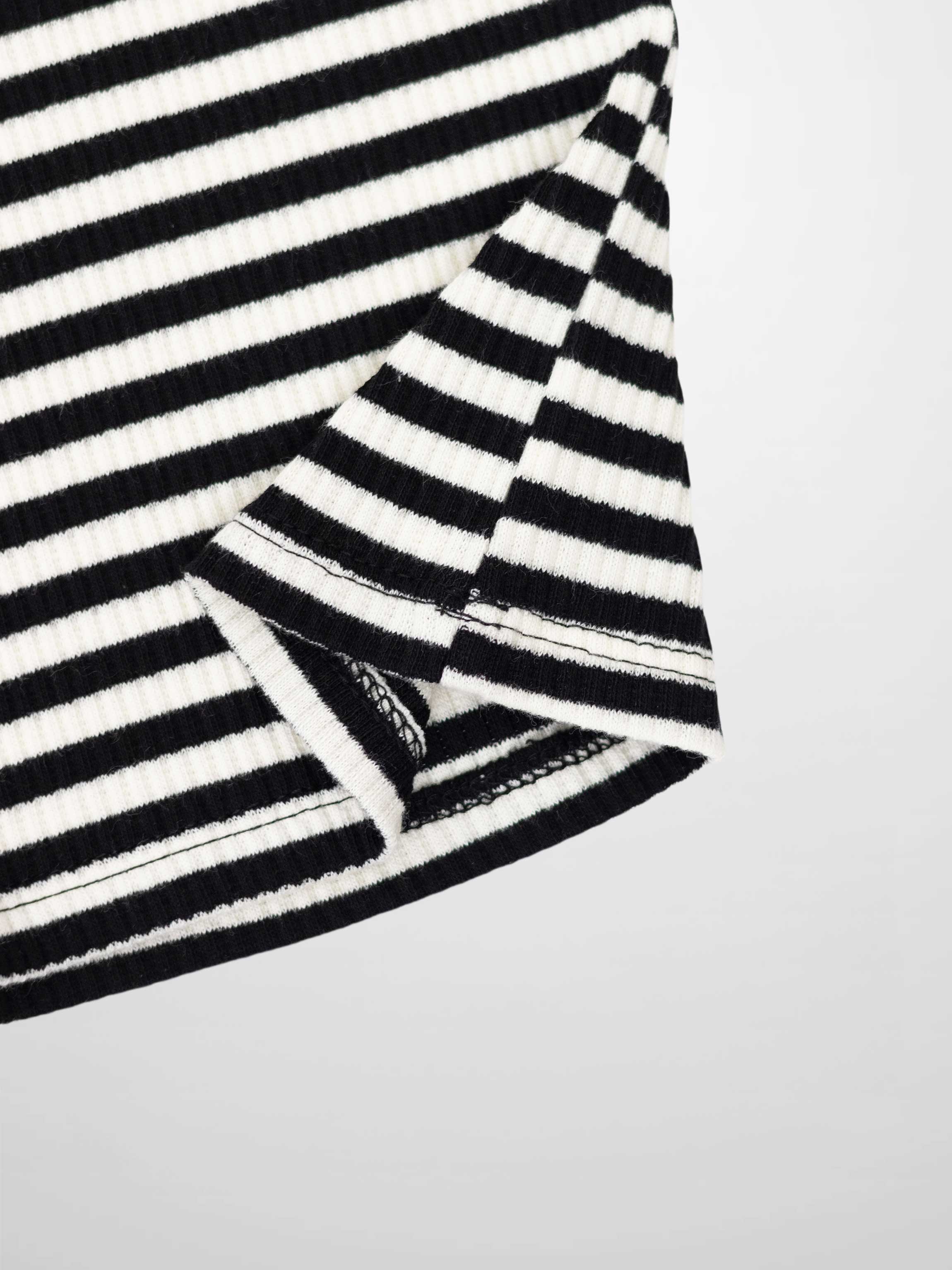 Striped Crew Neck T-Shirt - Black & White