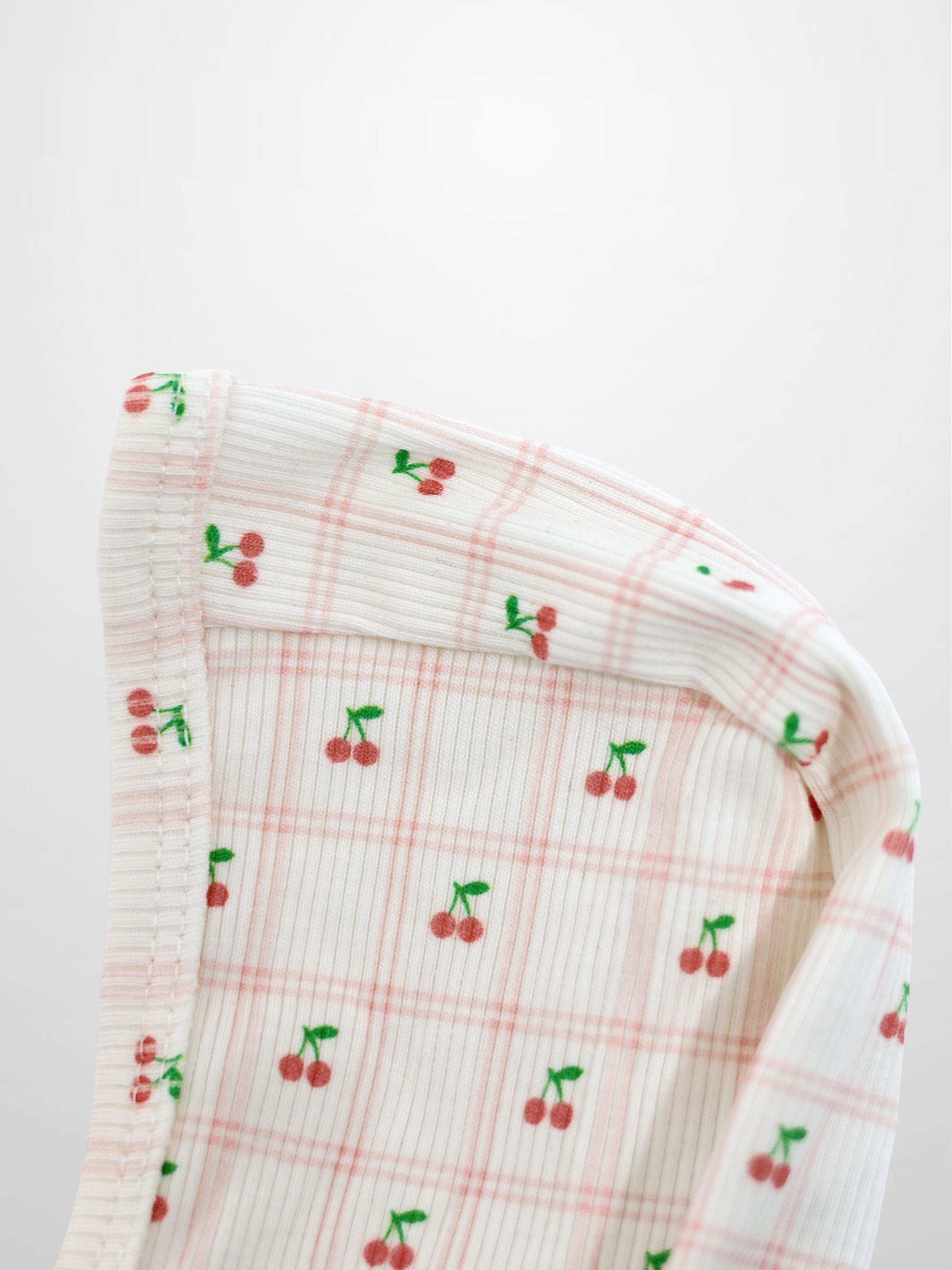 Cherry Window Bonnet