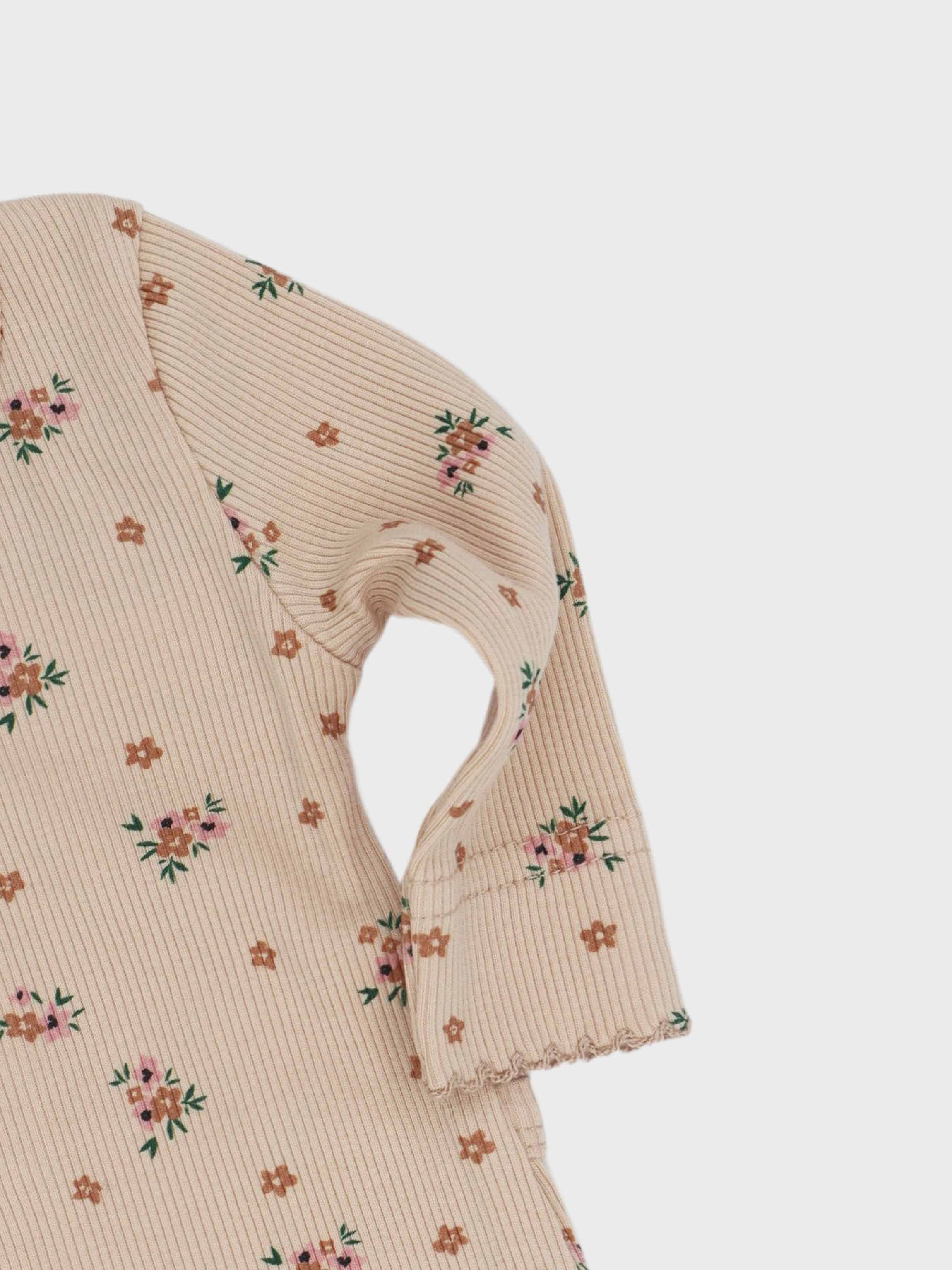 Vintage Gold Stretchy, Beanie & Bib
