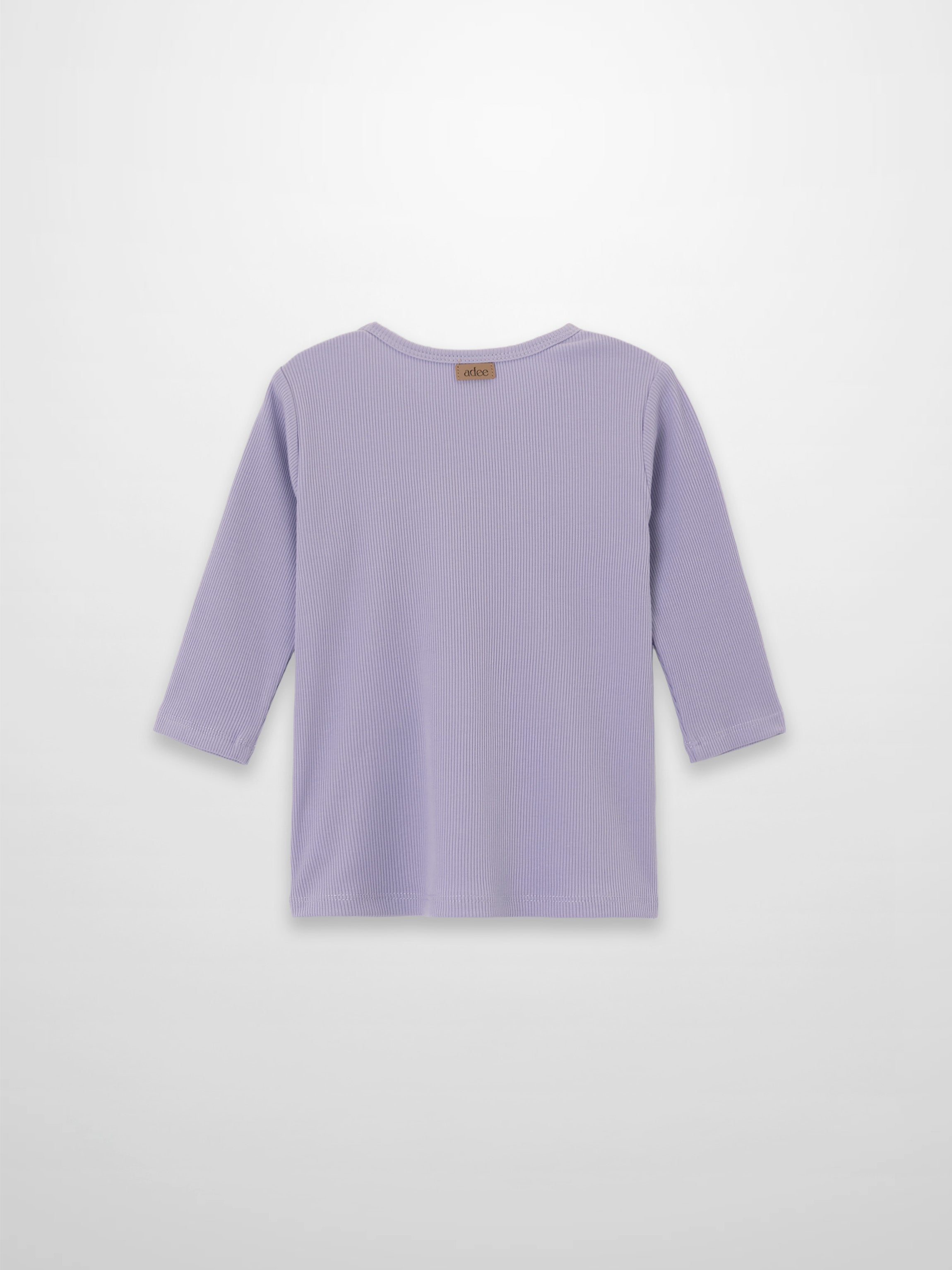 Lavender ribbed T-shirt with 3/4 sleeve and crew neck.