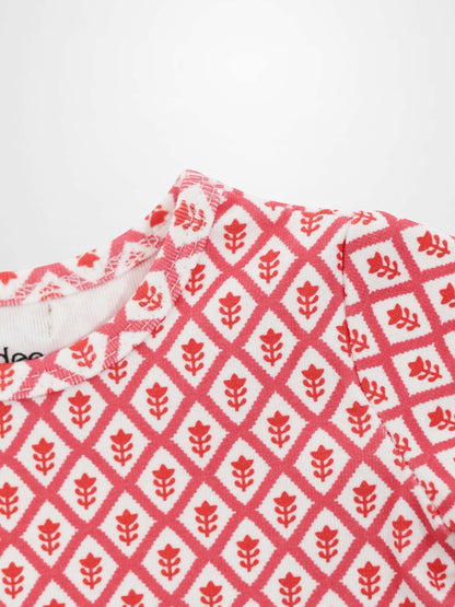 Diamond Flower T-Shirt - Short Sleeve