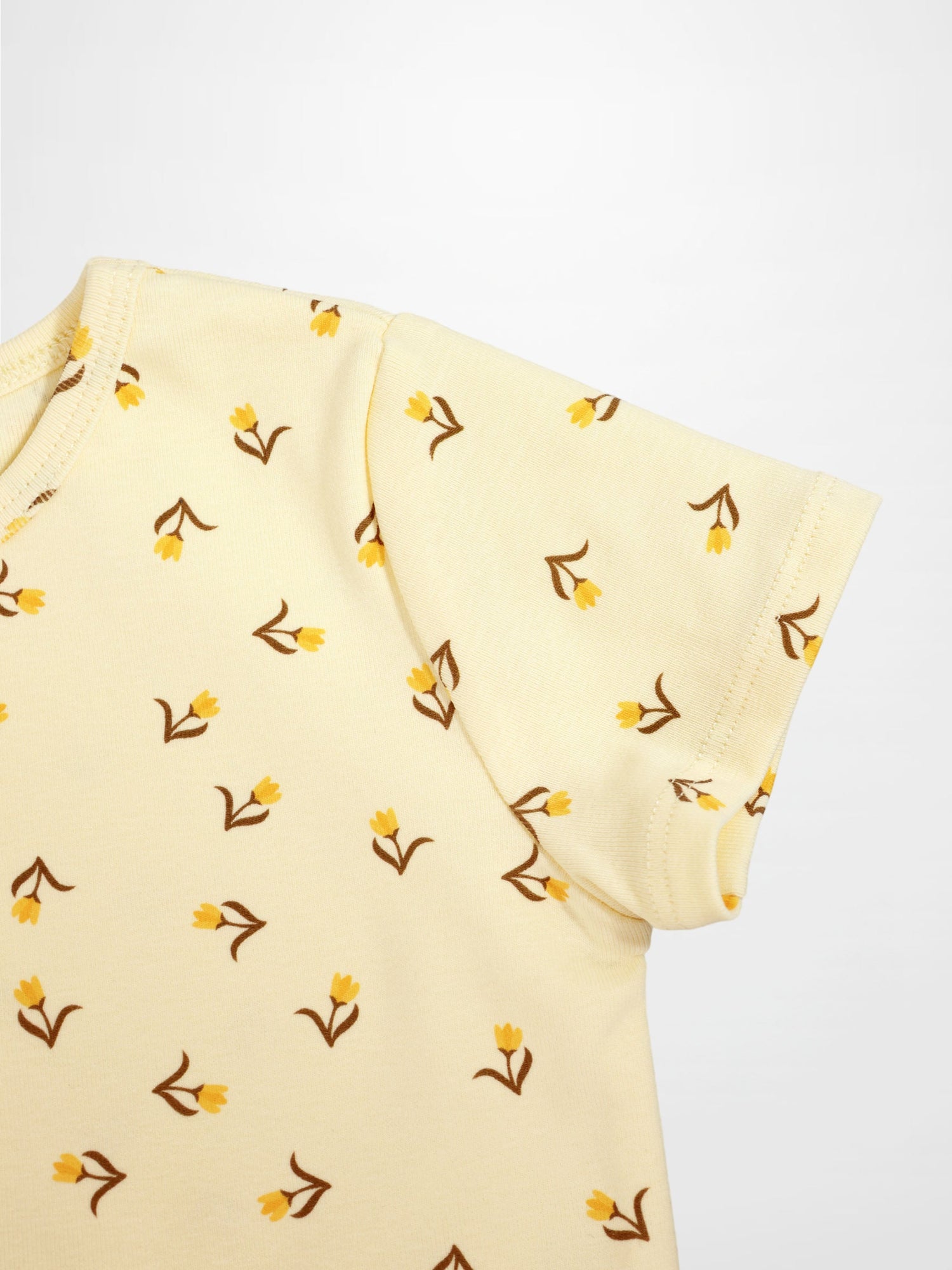 Butter Yellow Tulip Short Sleeve T-shirt &amp; Shorts Set