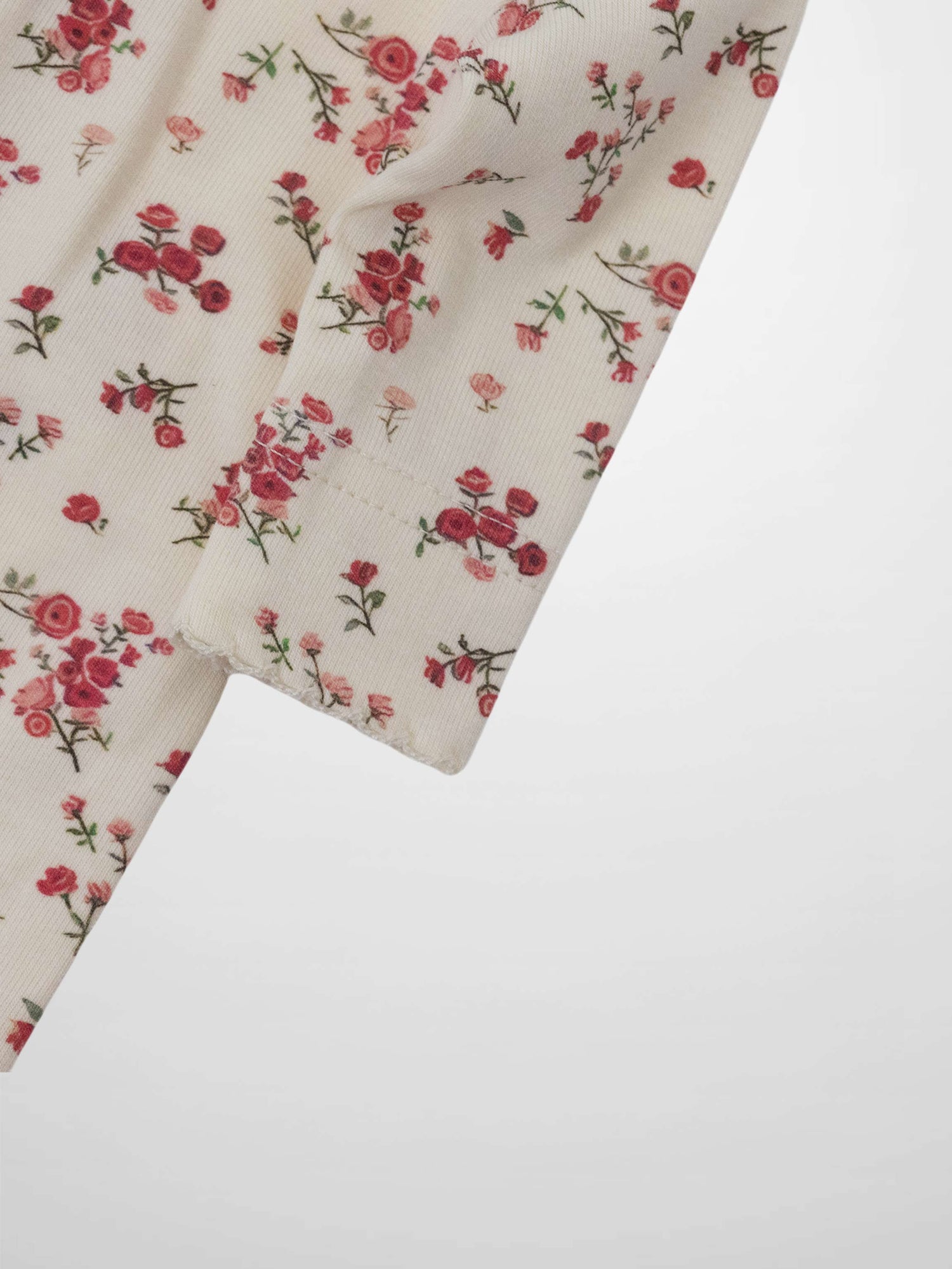 Winter Roses Stretchy