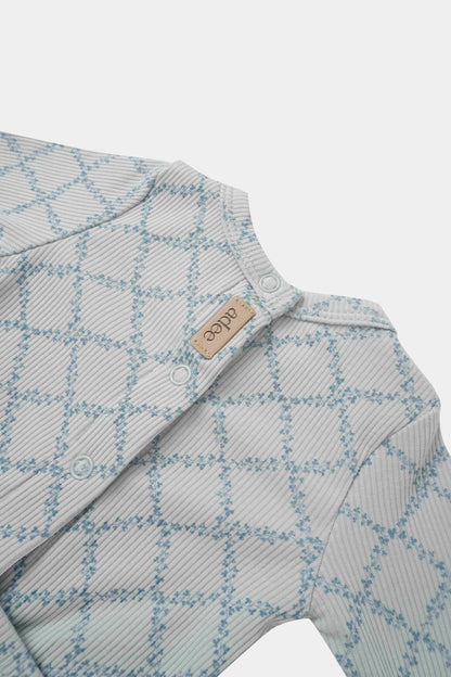 Blue Leaf Layette Set for boys by Adee on gray ribbed fabric with blue lattice pattern and front snaps