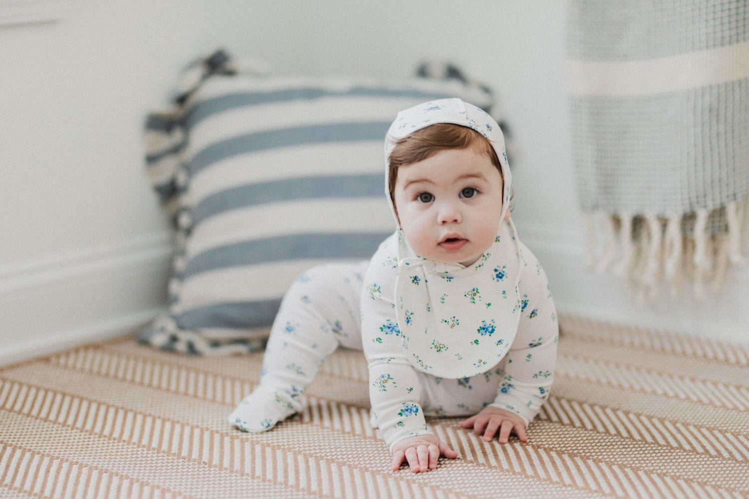 Freesia Flower Stretchy, Bonnet &amp; Bib-Blue
